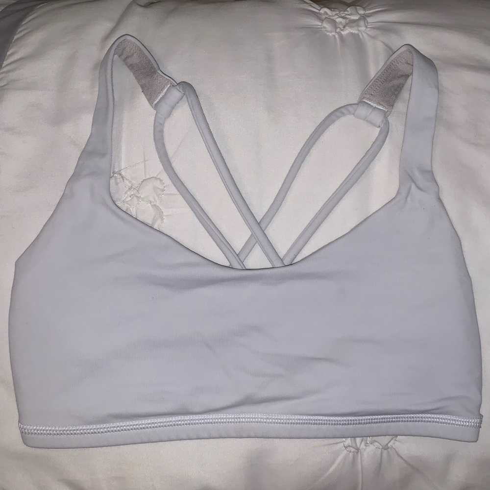 Lululemon Free To Be bra || white